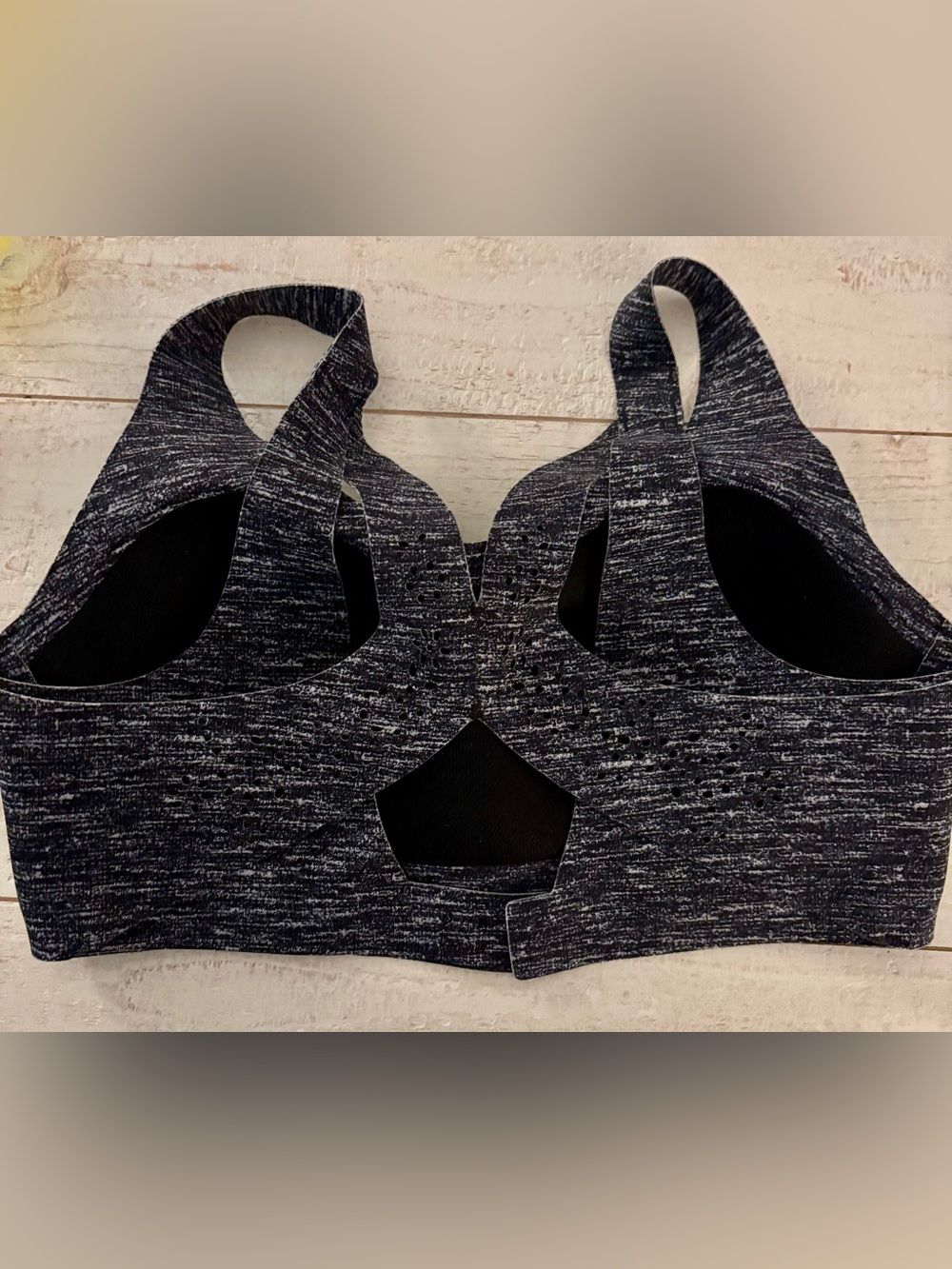 Victoria Sport Angel Max Wireless Lightly Padded Sports Bra 34 C